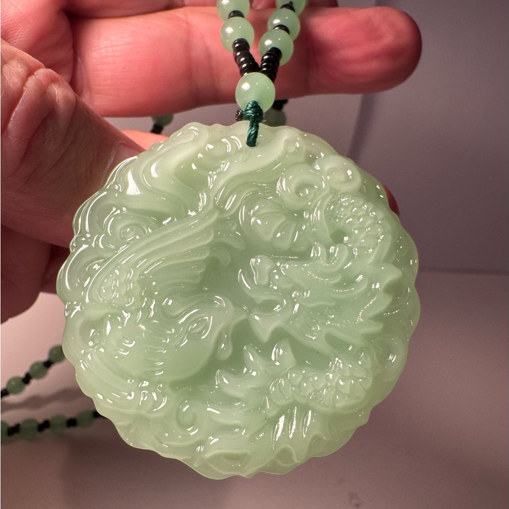 Elegant Green Jade Pendant Necklace